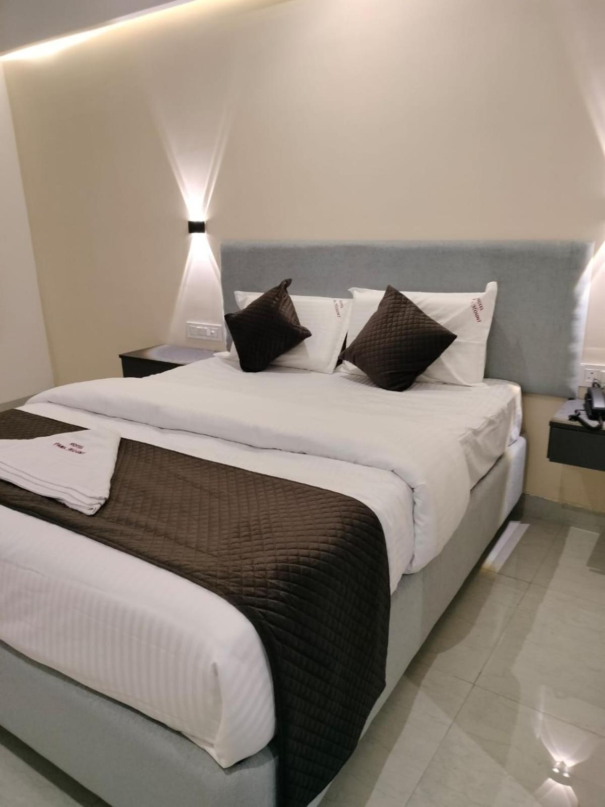 Hotel Paramount Βιζαχαπατνάμ Εξωτερικό φωτογραφία