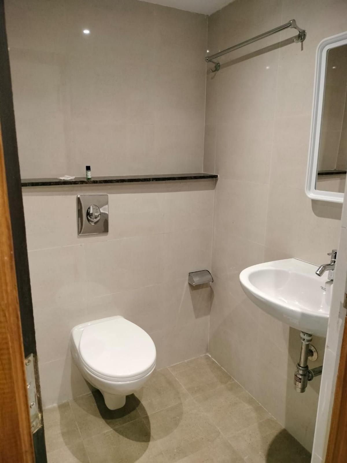 Hotel Paramount Βιζαχαπατνάμ Εξωτερικό φωτογραφία